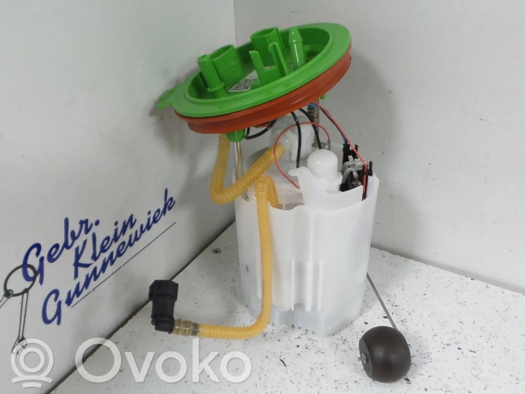 Volkswagen Golf VII Bomba interna de combustible 