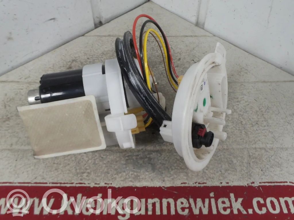 Audi A4 S4 B9 Pompa carburante immersa 