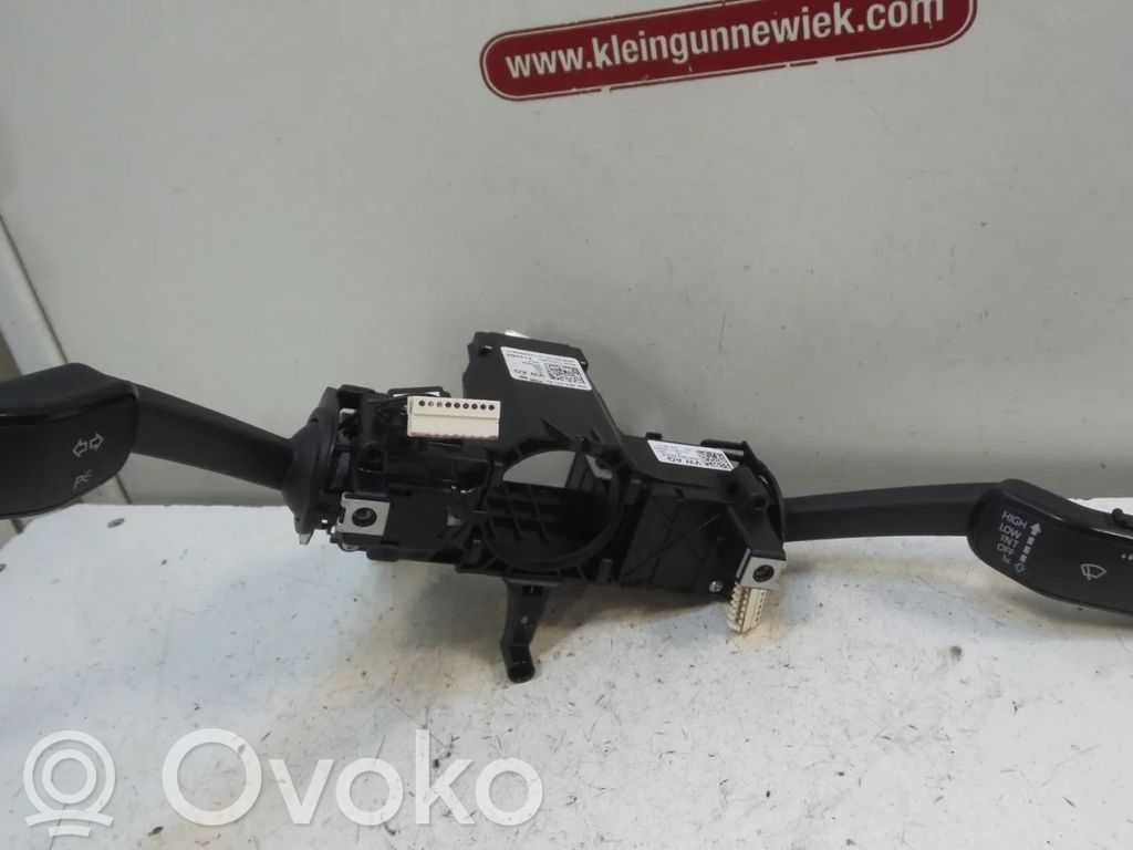 Volkswagen PASSAT B8 Manetka / Przełącznik kierunkowskazów wycieraczek 