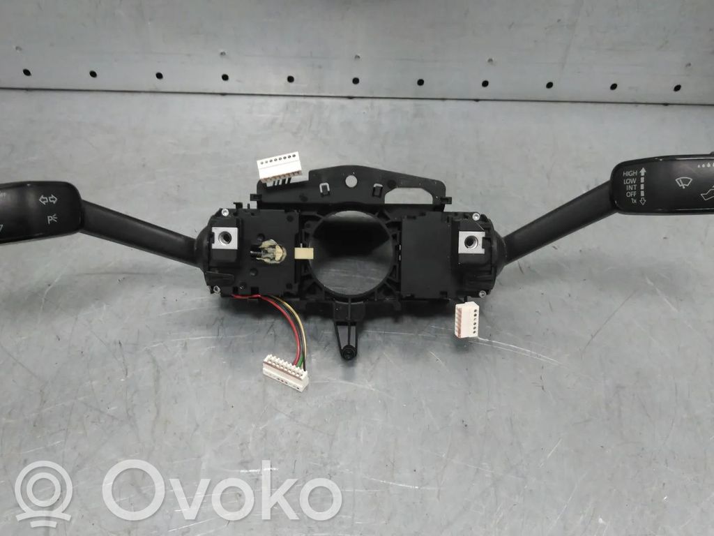 Seat Leon (5F) Manetka / Przełącznik kierunkowskazów wycieraczek 