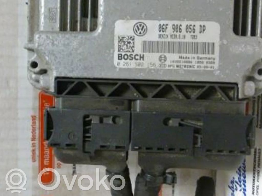Volkswagen Golf V Engine control unit/module 