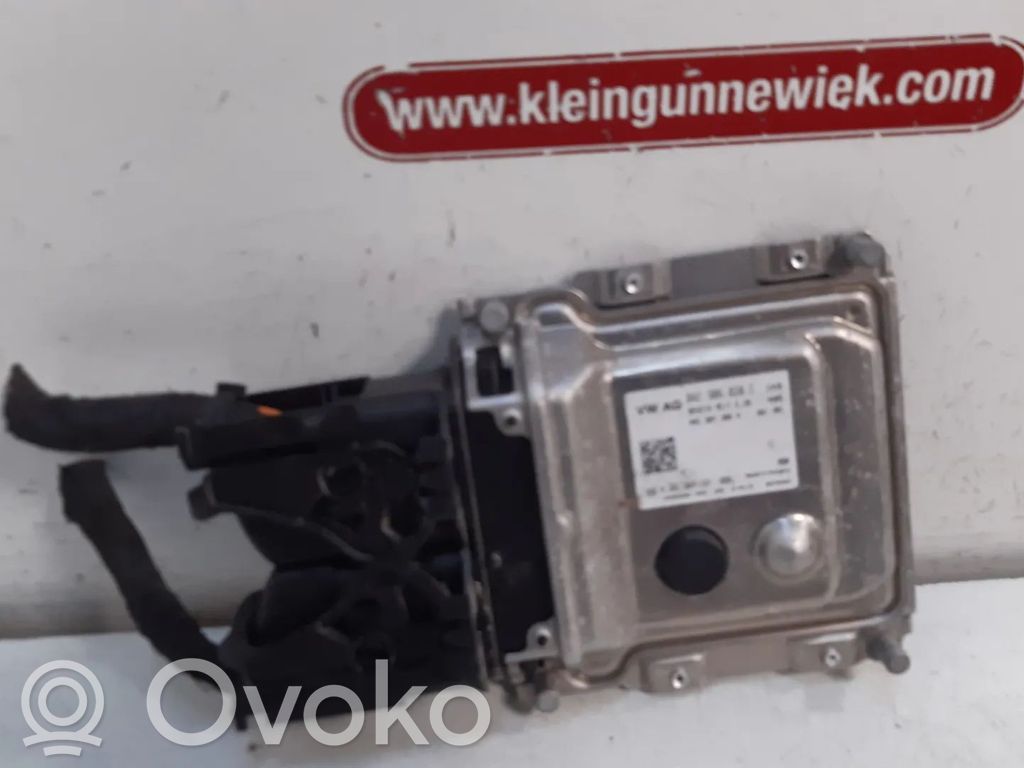Engine control unit/module   04C906020E,0261S07157,CHY,CHYB,CHYBCHY