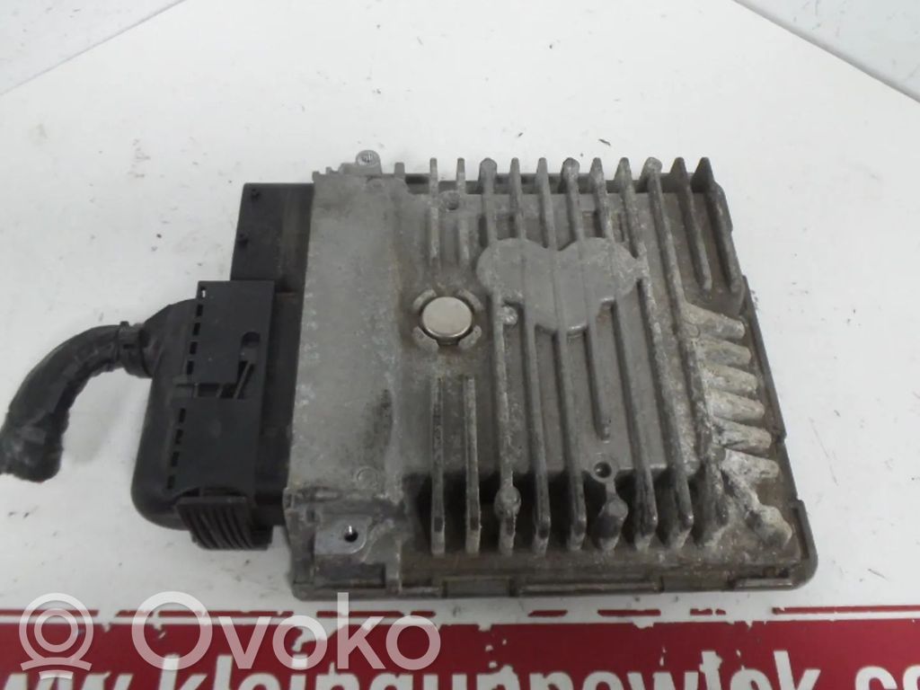 Skoda Superb B6 (3T) Engine control unit/module 