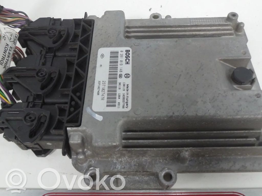 Renault Clio IV Engine control unit/module 