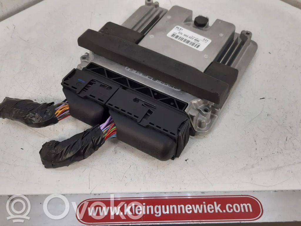 Audi A4 S4 B8 8K Engine control unit/module 