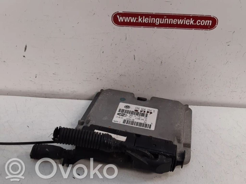 Volkswagen Polo Engine control unit/module 