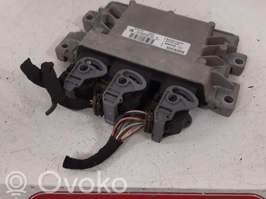 Engine control unit/module   8200414422,8200401568,D4F740