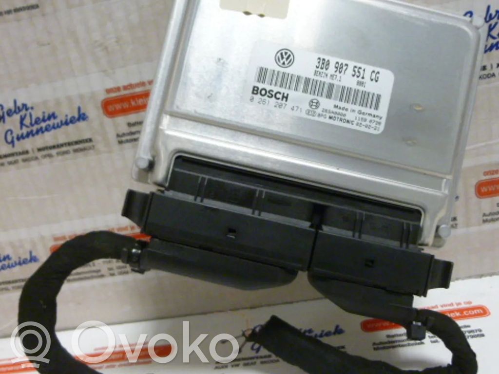Volkswagen PASSAT B5 Engine control unit/module 