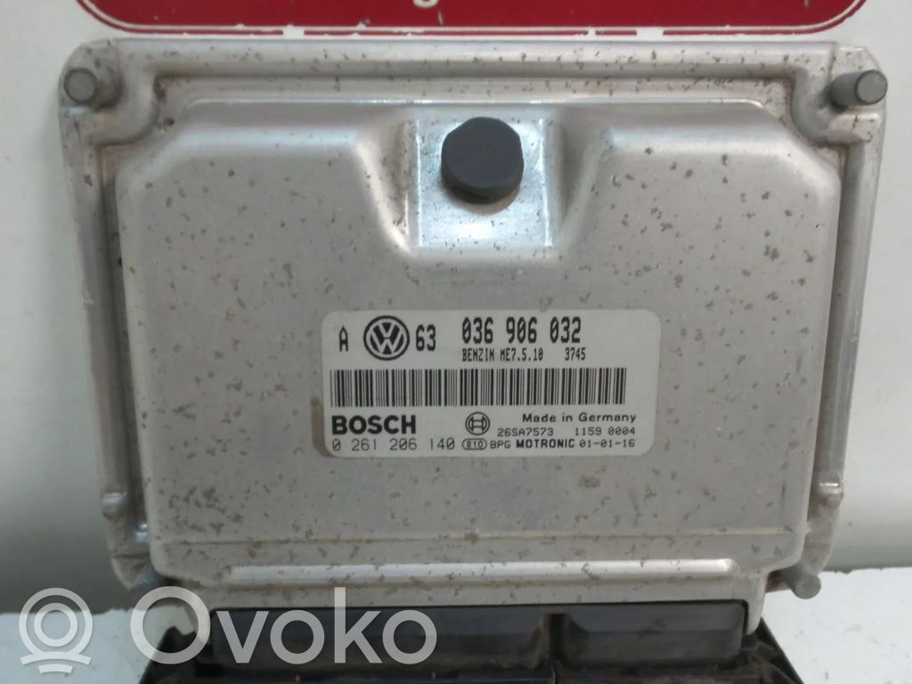 Volkswagen Golf IV Engine control unit/module 