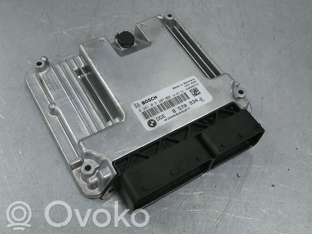 BMW 1 F20 F21 Variklio valdymo blokas 