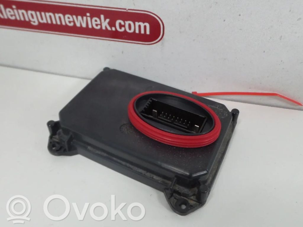 Module d'éclairage LCM   8S0941329