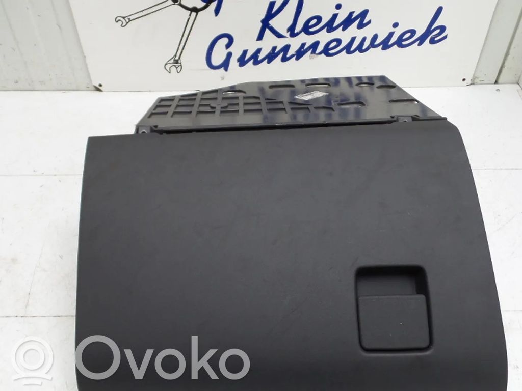 Opel Vectra C Glove box set 