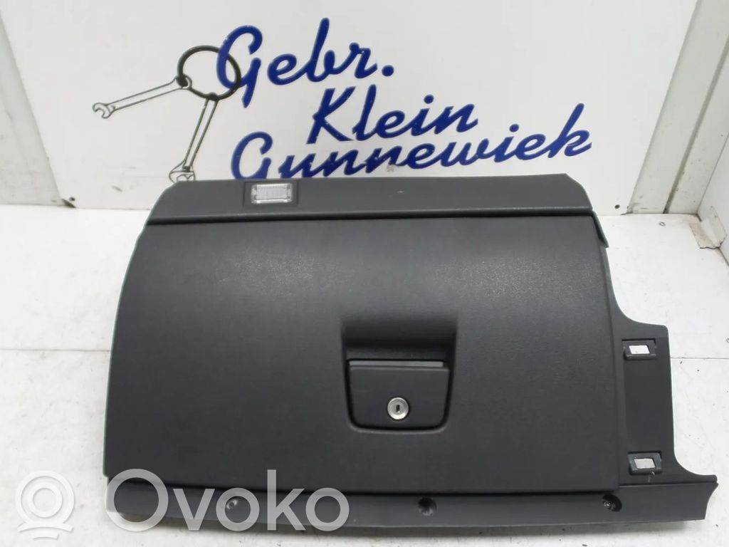 Volvo C30 Handschuhfach komplett 