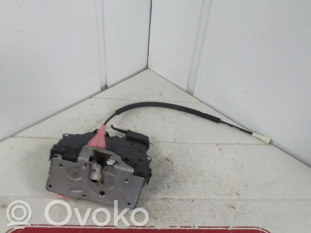Opel Corsa E Galinių durų spyna 