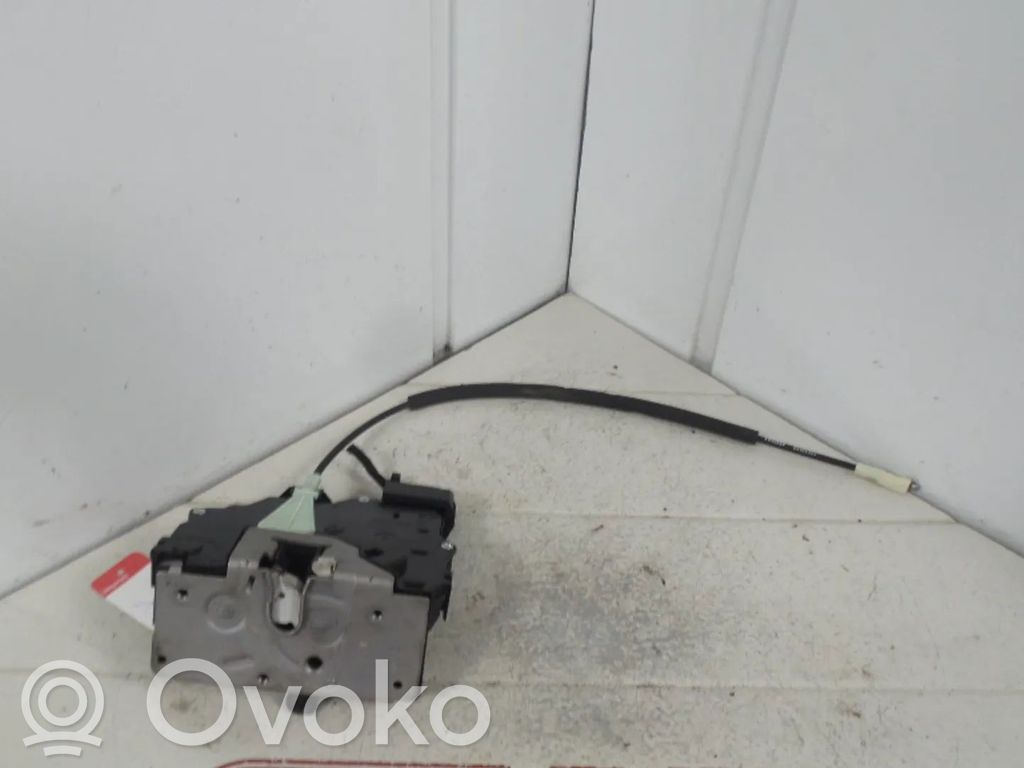 Opel Corsa E Front door lock 