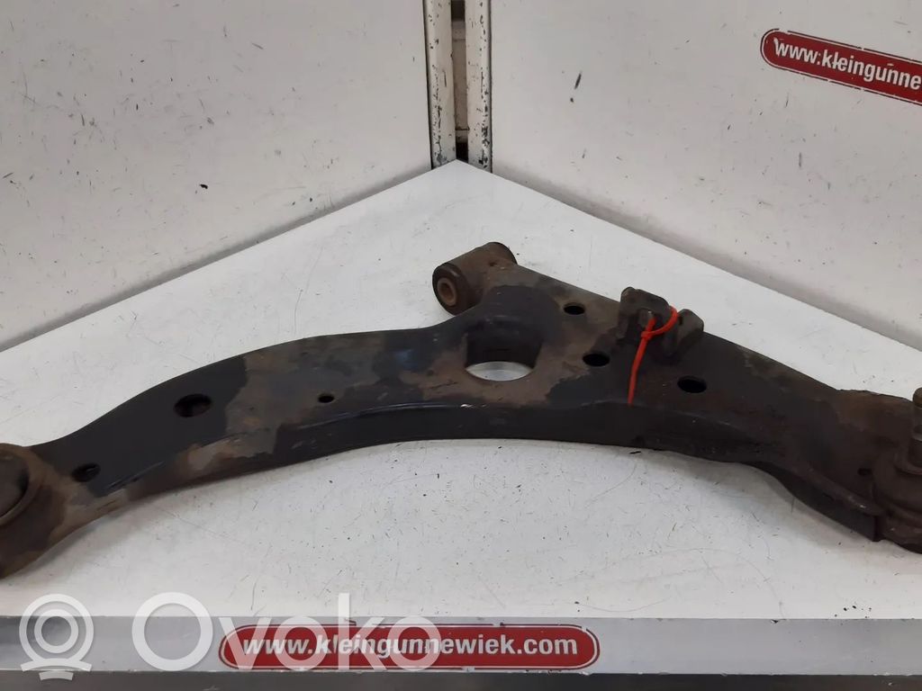 Hyundai Matrix Querlenker Achsschenkel vorne 