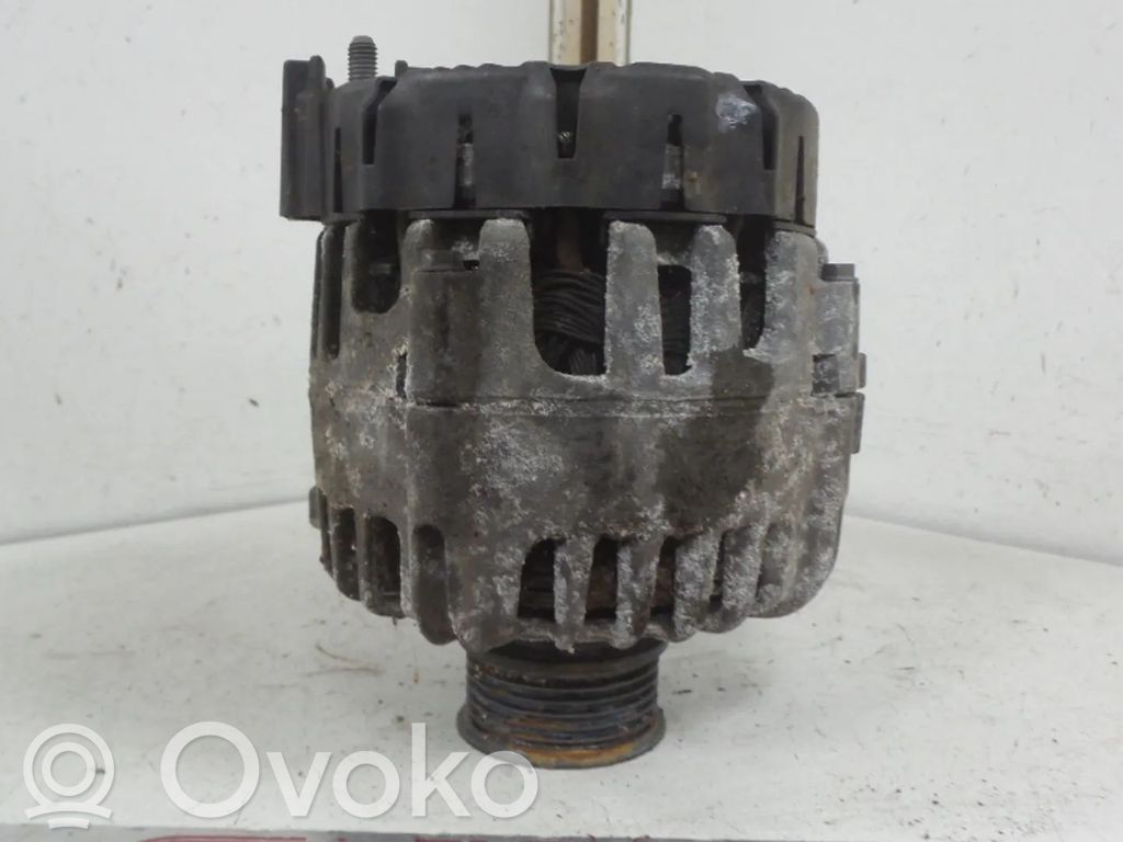 Audi A4 S4 B9 Ģenerators 