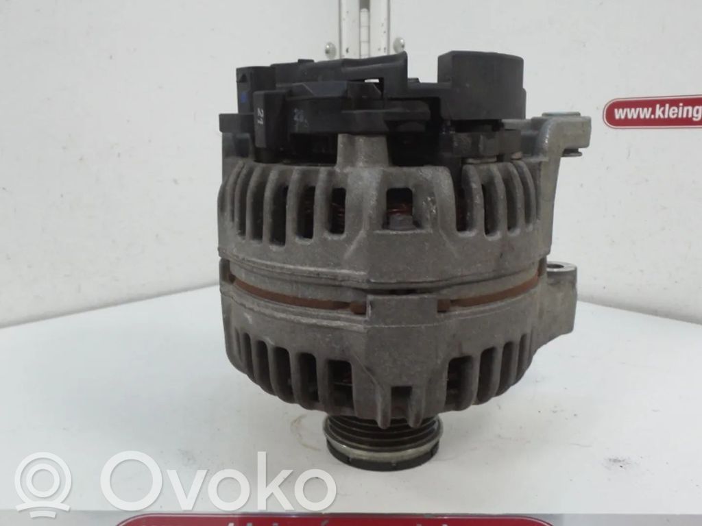 Opel Meriva B Alternator 