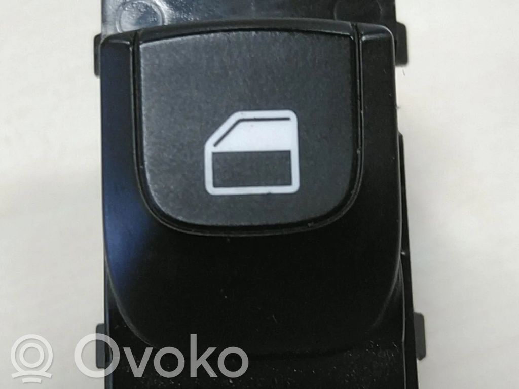 KIA Picanto Electric window control switch 