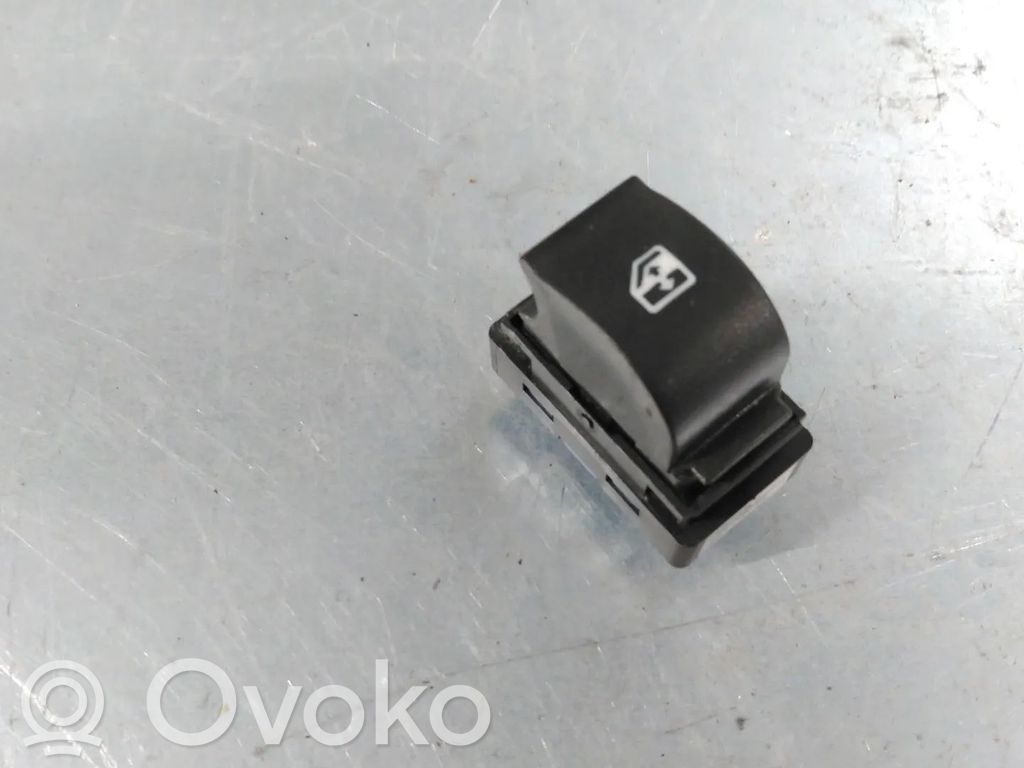Opel Combo D Interruptor del elevalunas eléctrico 