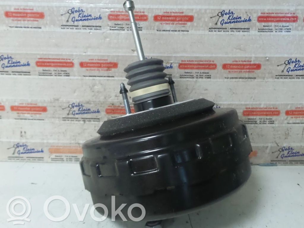 Opel Astra J Wspomaganie hamulca 