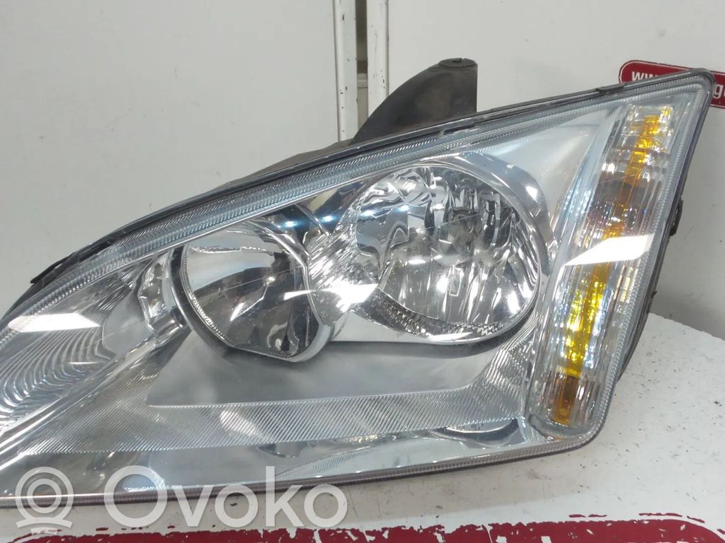 Ford Focus Headlight/headlamp 
