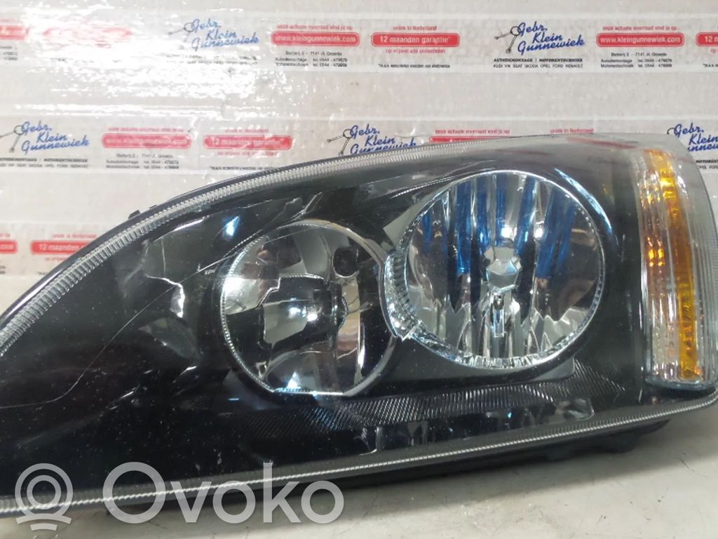 Ford Focus Headlight/headlamp 