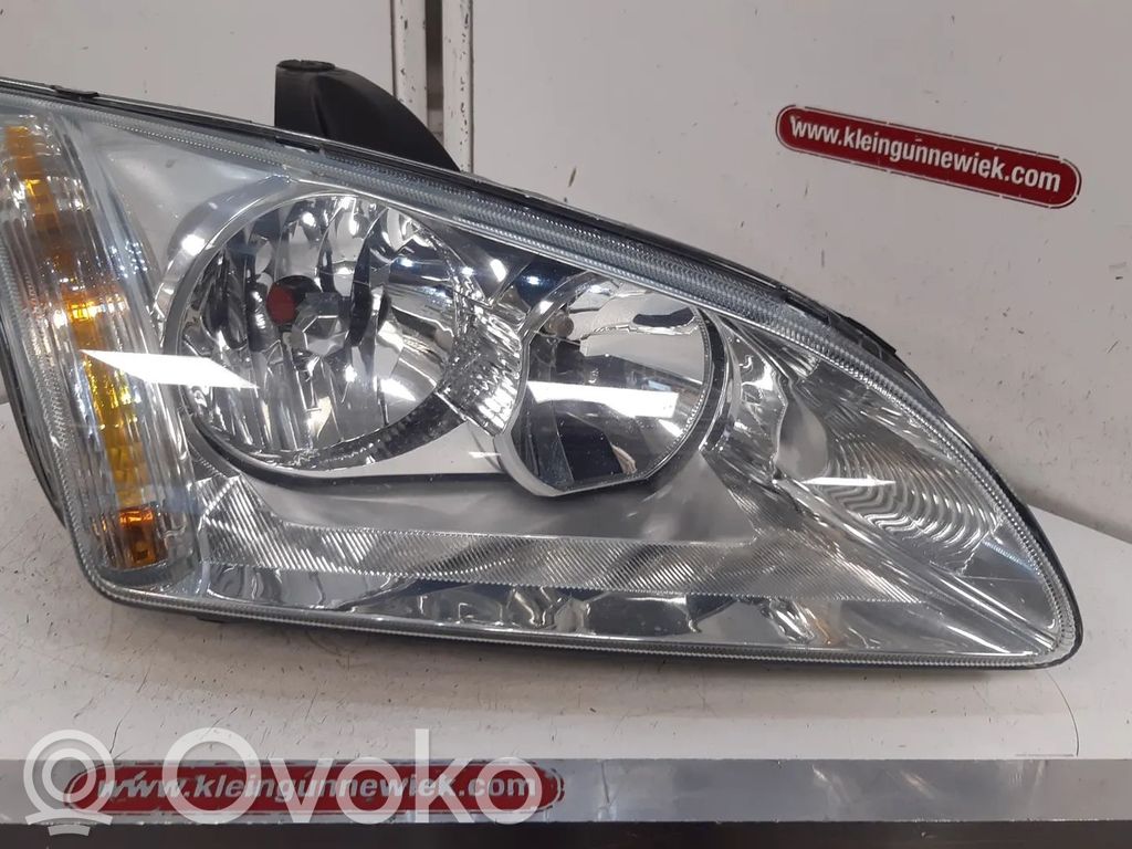 Ford Focus Headlight/headlamp 