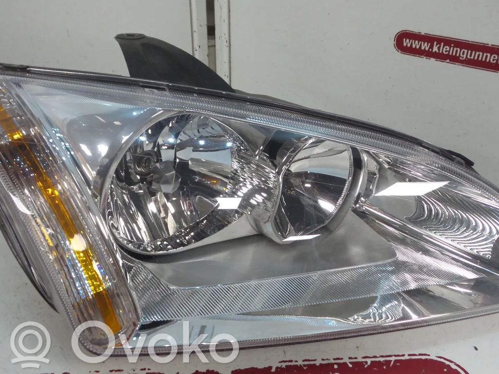 Ford Focus Headlight/headlamp 