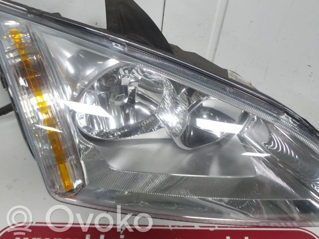 Ford Focus Headlight/headlamp 