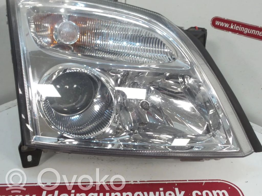 Opel Vectra C Lampa przednia 