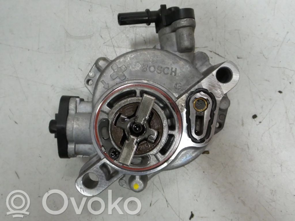 Alipainepumppu   9804021880,1785236,9850109580,FM5Q2A451AA,XVGA,XVGB