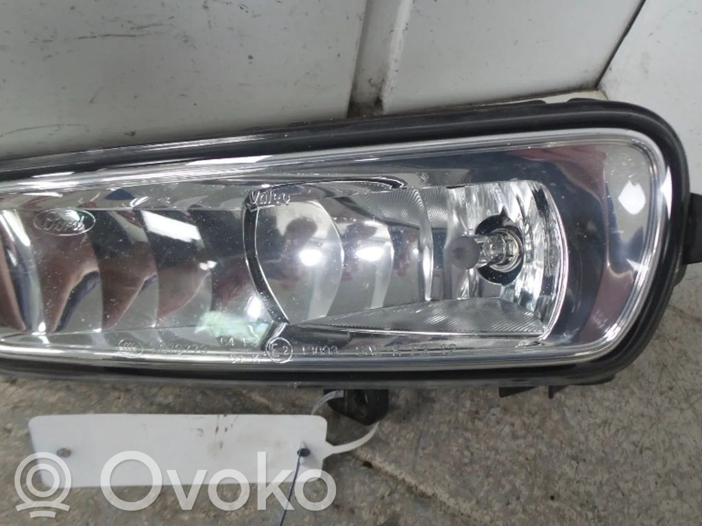 Ford Focus Miglas lukturis priekšā 