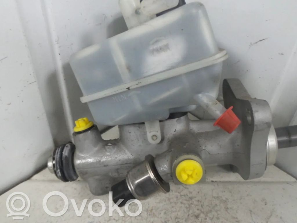 Mercedes-Benz C W203 Główny cylinder hamulca 