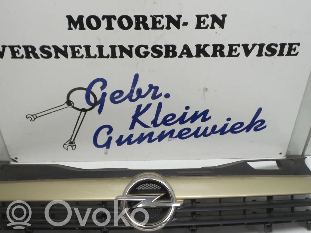 Opel Astra H Grilă radiator față 