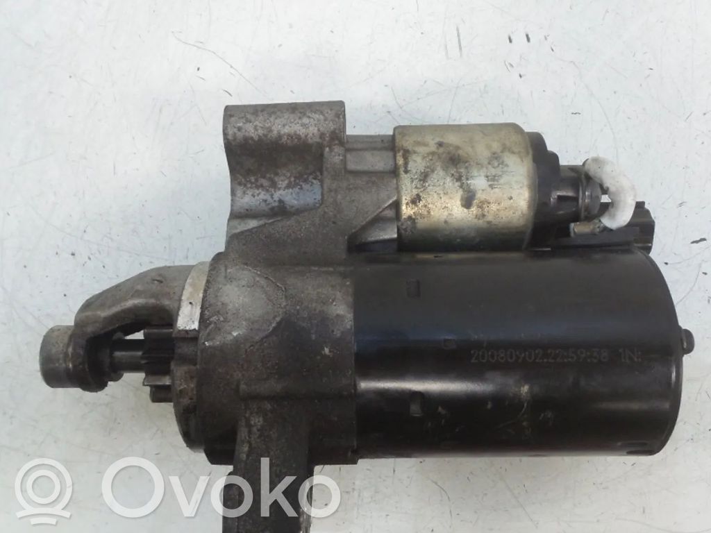 Audi A4 S4 B8 8K Rozrusznik 