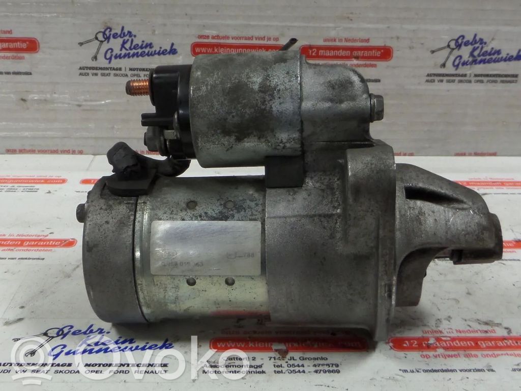 Opel Astra H Starter motor 