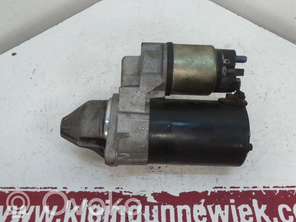 Opel Astra H Rozrusznik 