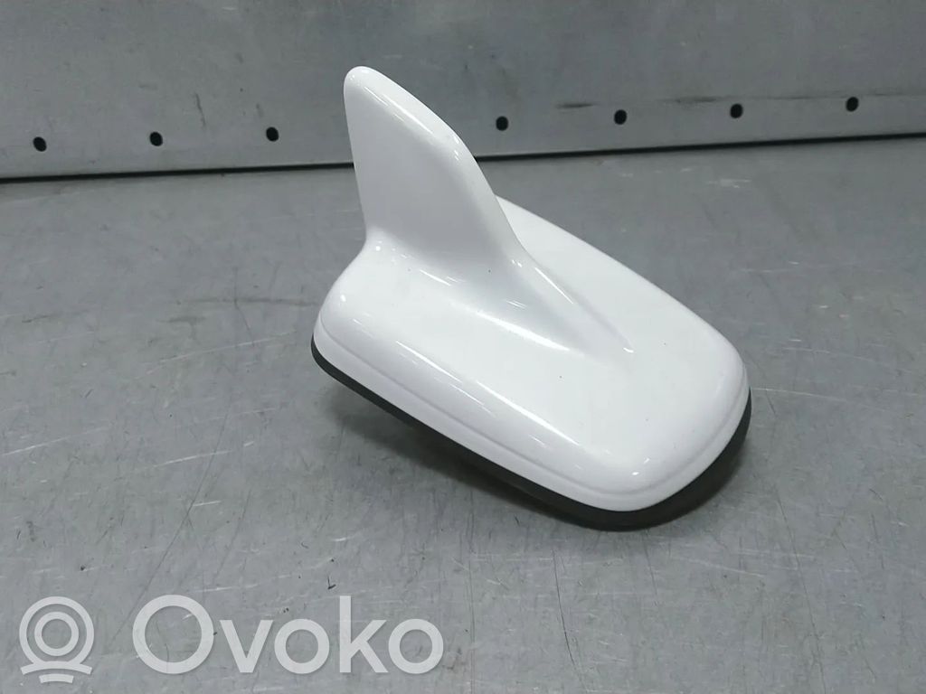 Audi A4 S4 B9 Radion antenni 