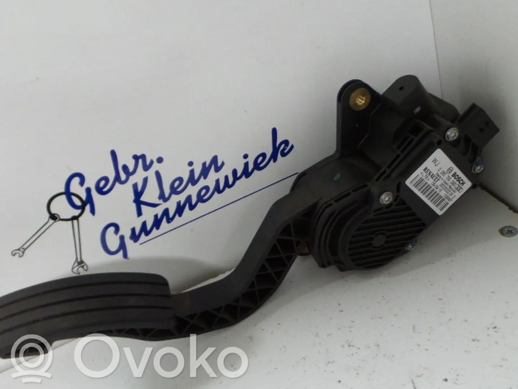 Renault Laguna III Czujnik położenia pedału gazu / przyspieszenia 