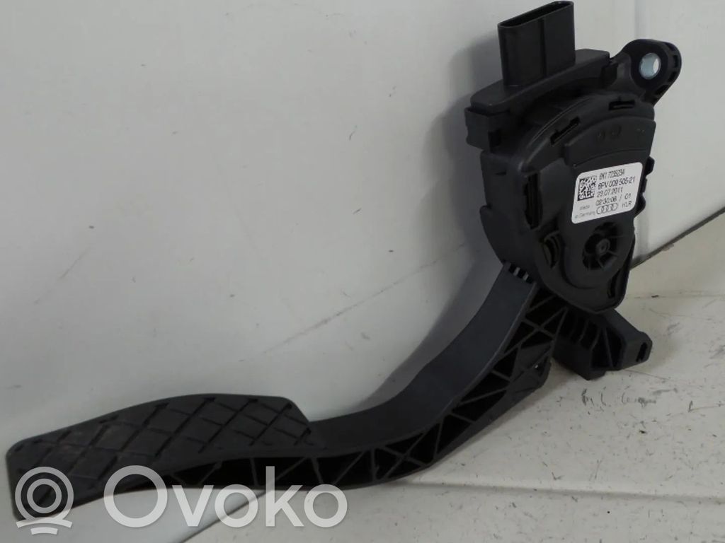Audi Q5 SQ5 8R Accelerator pedal position sensor 