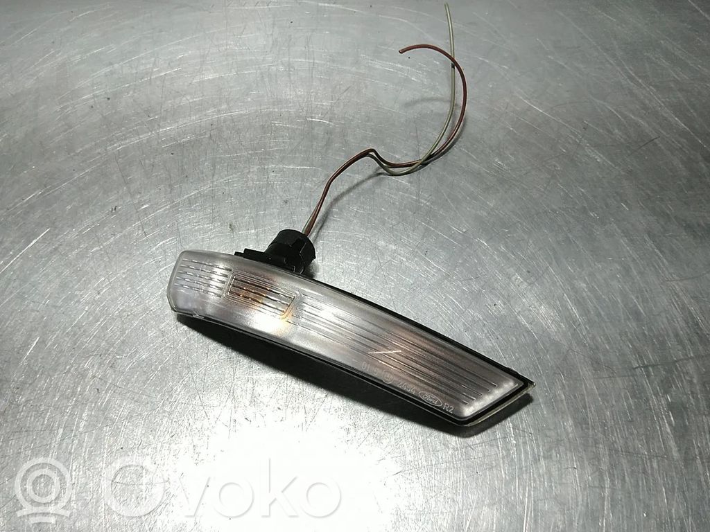Ford Focus Etusuuntavilkku 