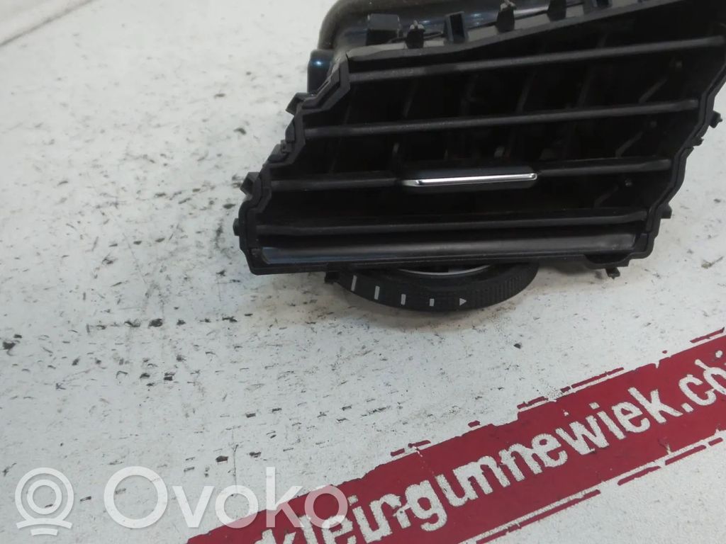 Volkswagen Tiguan Boczna kratka nawiewu deski rozdzielczej 