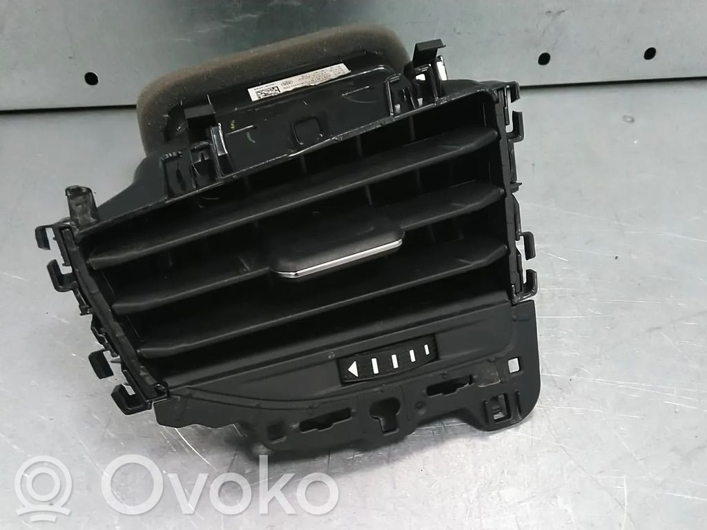 Volkswagen Taigo Boczna kratka nawiewu deski rozdzielczej 