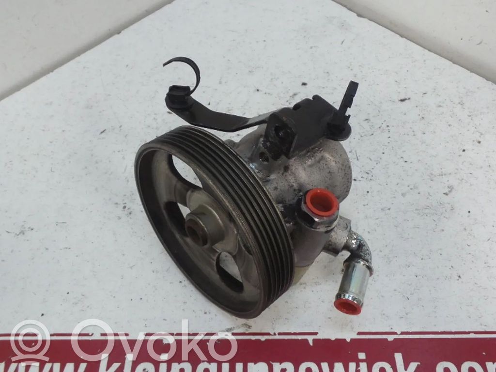Peugeot Partner Ohjaustehostimen pumppu 