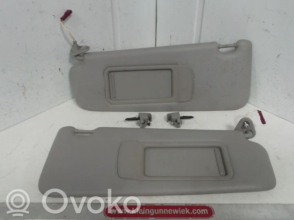 Sun visor
