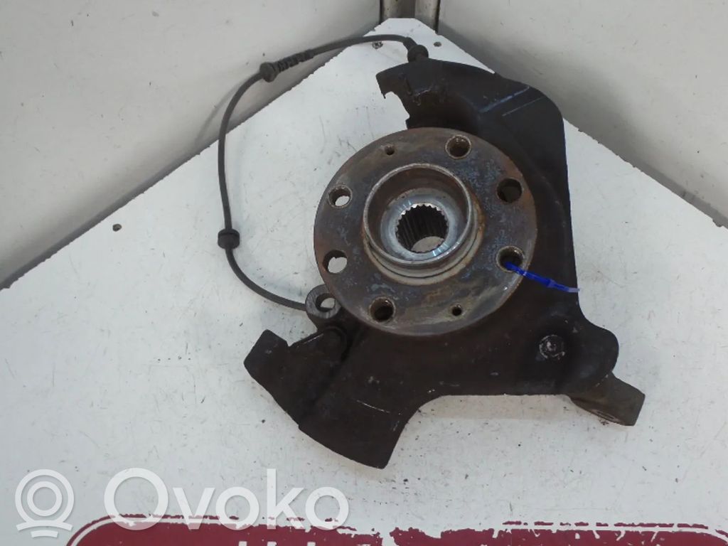 Opel Corsa D Achsschenkel vorne 
