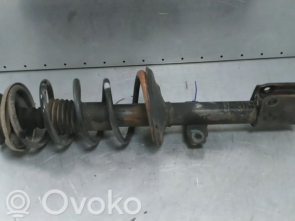 Dacia Duster Etuiskunvaimennin 