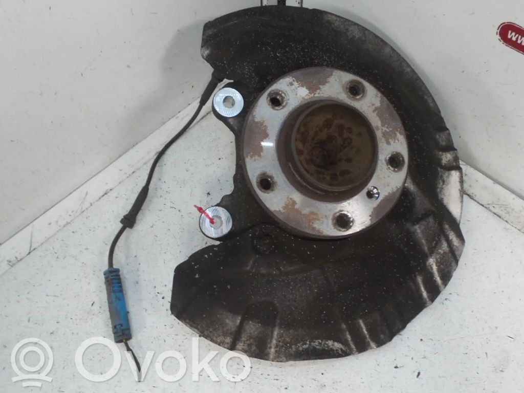 BMW X1 E84 Priekšējā riteņa rumbas vārpstas šarnīrs (stupica, capfa) 
