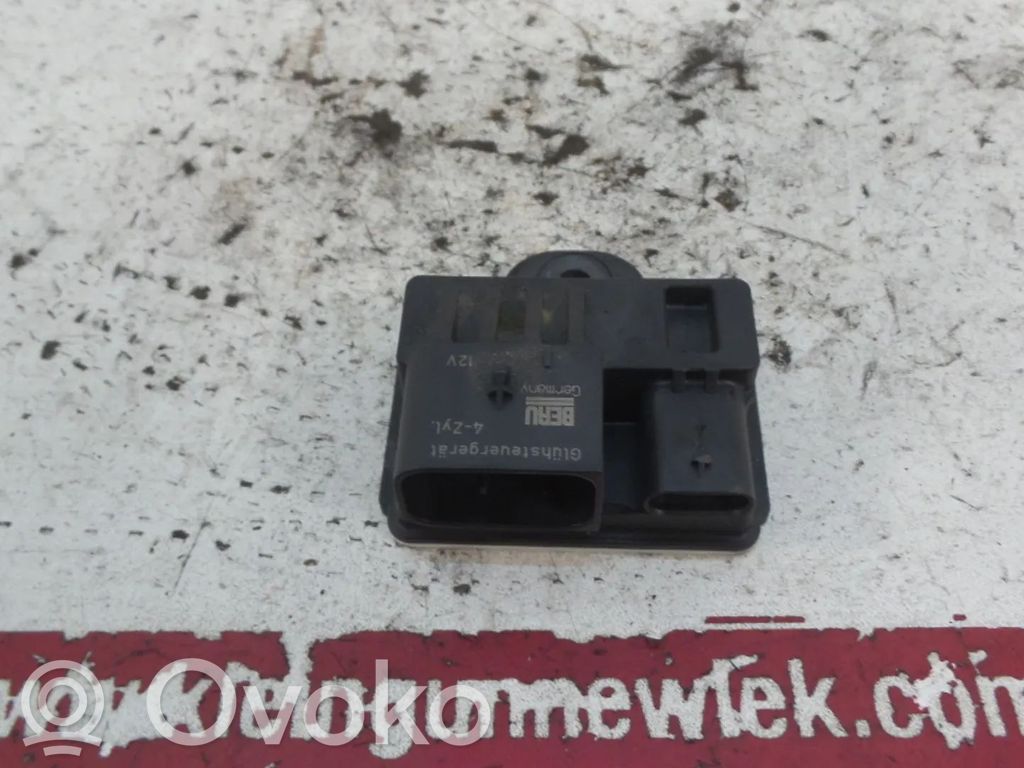 BMW 4 F32 F33 Cita veida ārēja detaļa 